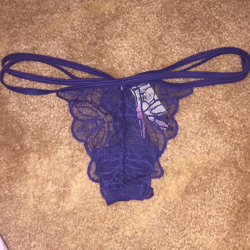 Brand new PINK VS thong